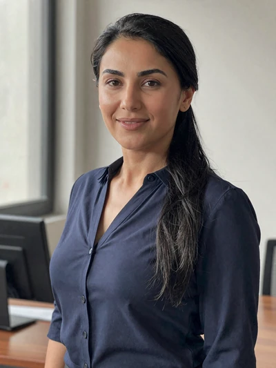 Zarina, 31-year-old professional Uzbek woman from Fergana seeking serious relationship with American